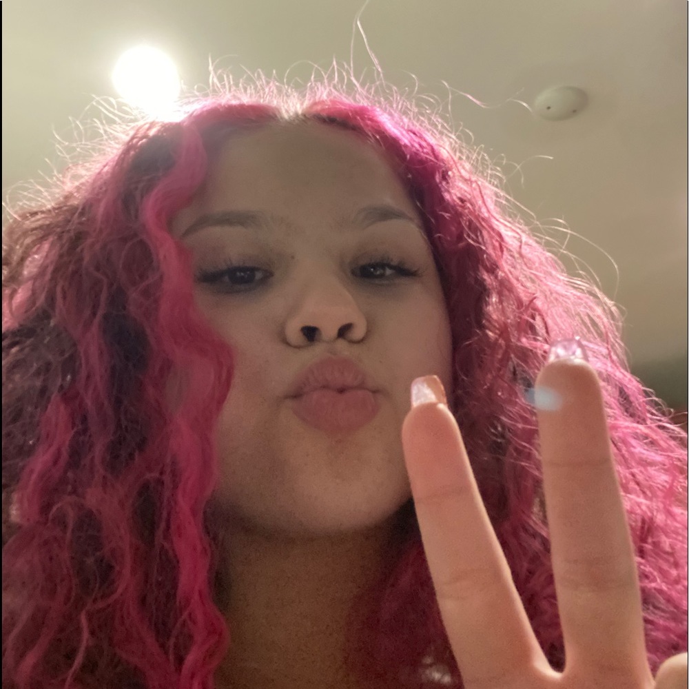 Meet your Posher, Lucy